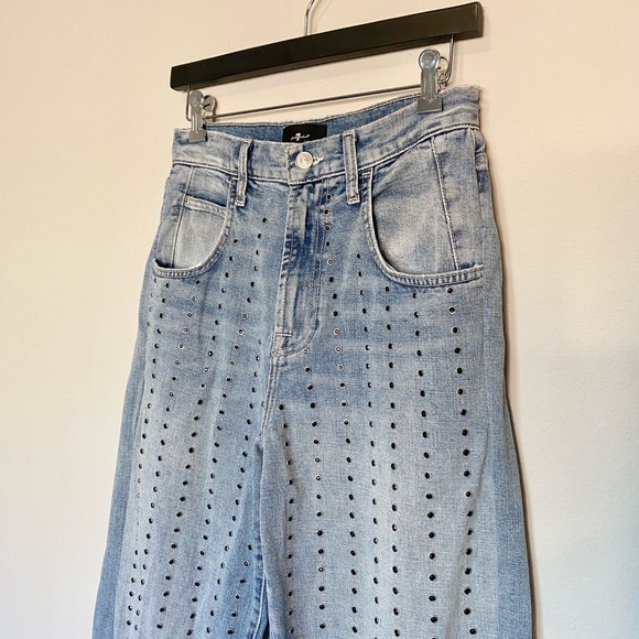COPY - 7 For All Mankind The Jennifer Baggy Pin Stripe Studded Jeans in Queen o… - Picture 4 of 11